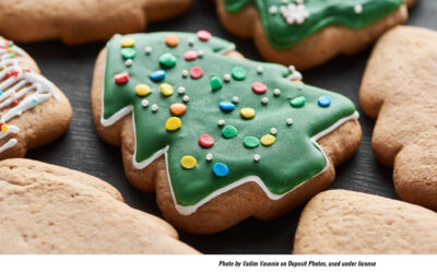 Sink Your Teeth into the Christmas Cookie Tradition