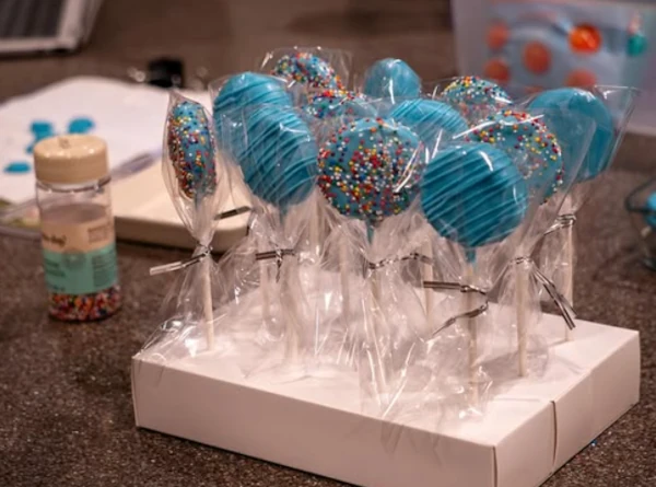 In Foodie: Pop-Up Pops Maker; Convenience Choices Open