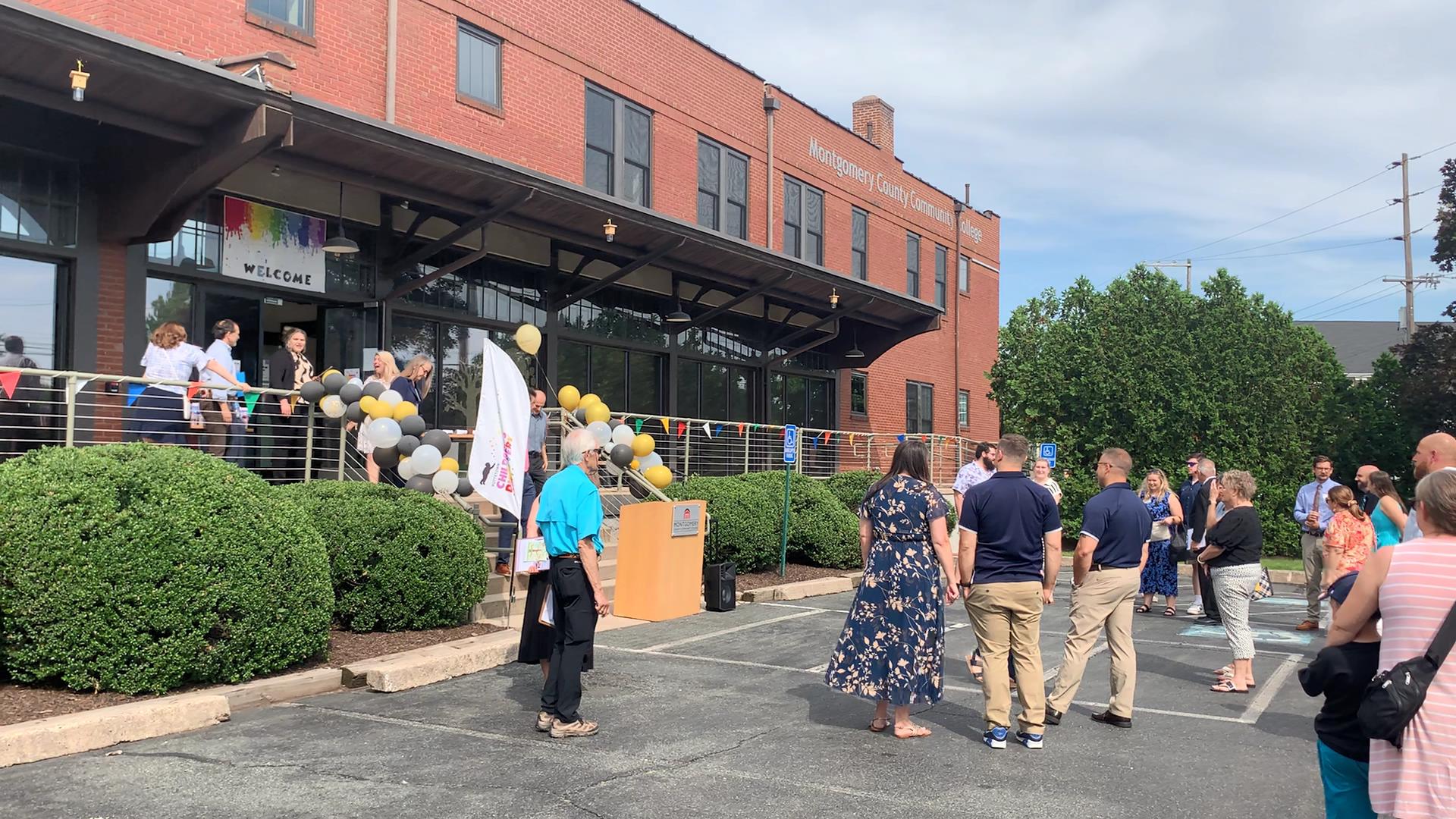 Discovery Center Open, with Fun (and Learning) for Kids